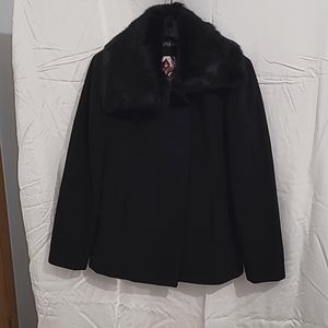 Women's Tahari Black Fur Collar Coat Size 4